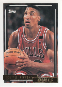 1992-93 Topps Gold #389G Scottie Pippen front image