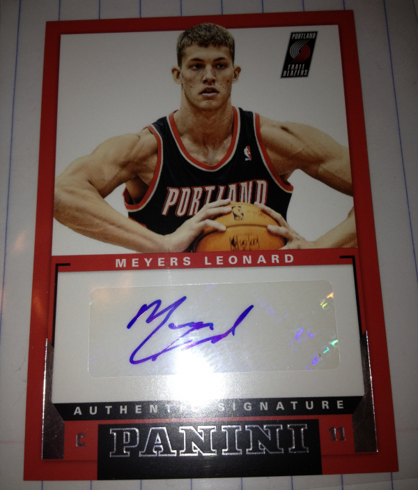 2012-13 Panini Rookie Signatures #42 Meyers Leonard