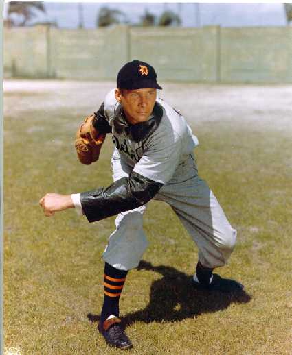 Detroit Tigers Hal Newhouse 8 x 10 color photo