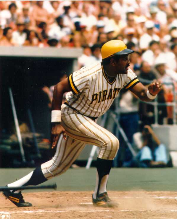 Pirates Willie Stargell color 8 x 10 photo