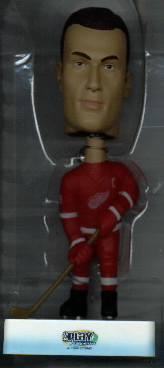 2001-02 UD Playmakers Bobble Heads #SYA Steve Yzerman