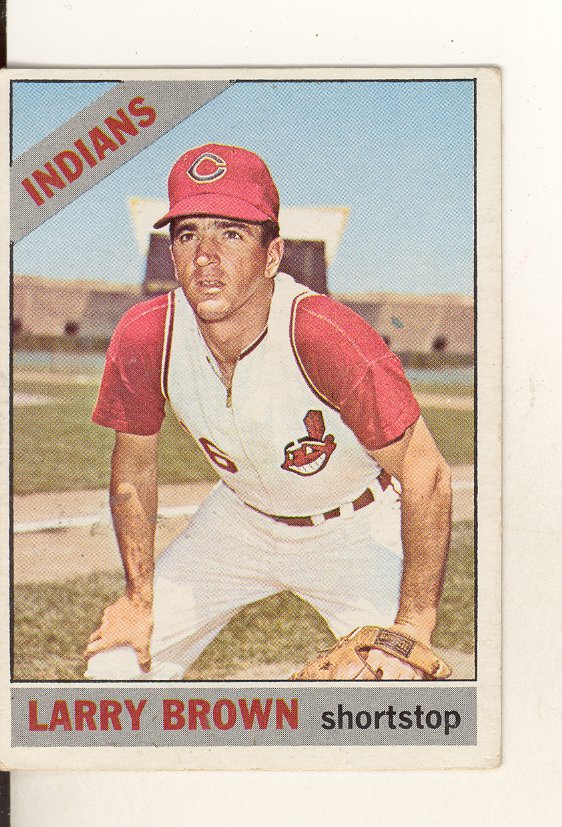1966 Topps #16 Larry Brown