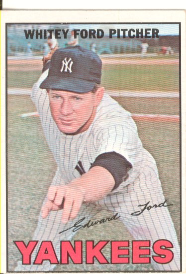 1967 Topps #5 Whitey Ford UER (1953 Listed as 1933 in Stats on Back)