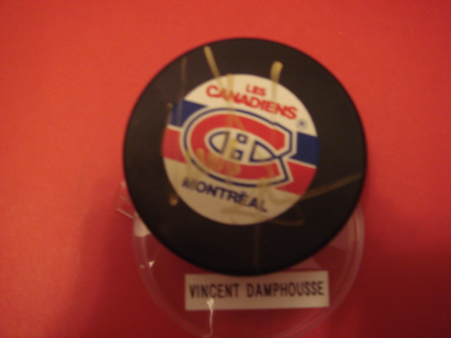 Vincent Damphoussse Autographed Montreal Canadiens hockey Puck with COA
