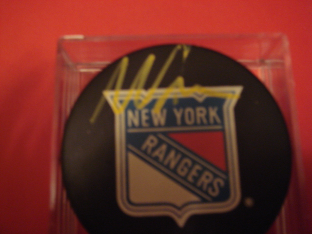 Mike Richter Autographed New York Rangers puck With COA
