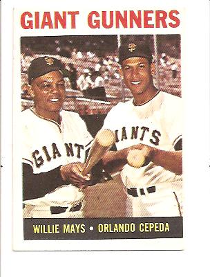 1964 Topps #306 Giant Gunners/Willie Mays/Orlando Cepeda