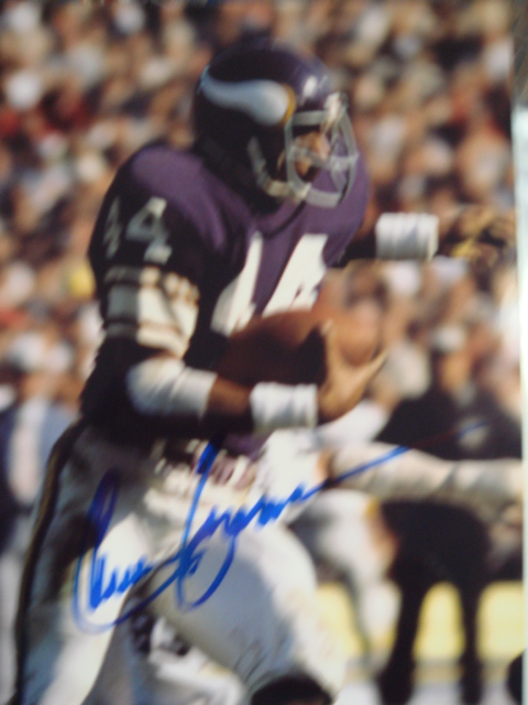 Chuck Forman Autographed 8 x 10 Vikings Picture With Coa