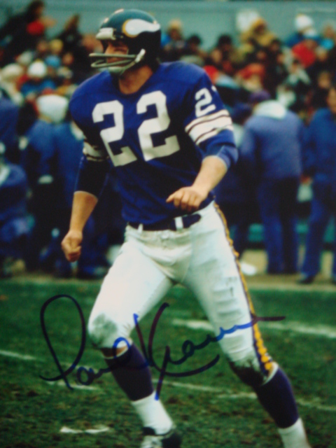Paul Krause Autographed 8 x 10 Vikings Picture with Coa