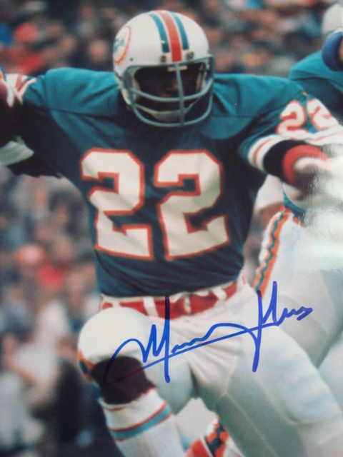 Mercury Morris Autographed 8 x 10 Dolphins Picture With Coa