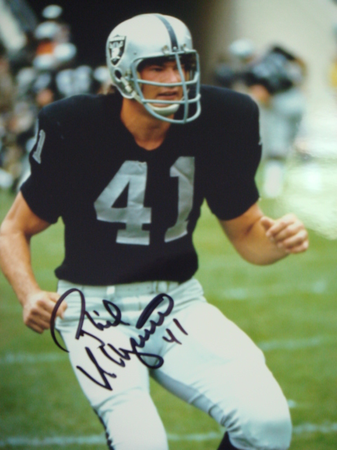 Phil Villapiano Autographed 8 x 10 Raiders picture with Coa