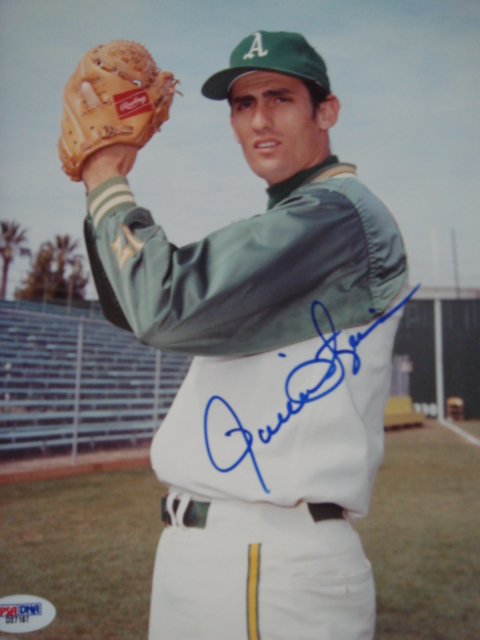 Rollie Fingers autographed 8 x 10 Oakland A'S picture with PSA Coa