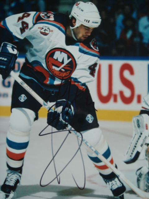 Todd Bertuzzi autographed 8 x 10 Islanders picture with Coa
