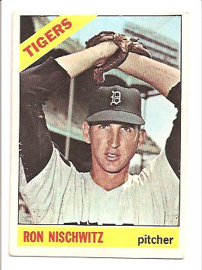 1966 Topps #38 Ron Nischwitz