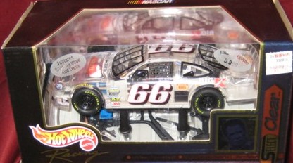 1999 Hot Wheels Select Clear 1:24 #66 D.Waltrip/Big K