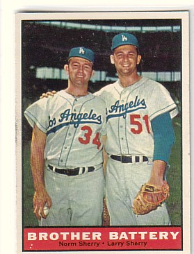 1961 Topps #521 Brother Battery/Norm Sherry/Larry Sherry