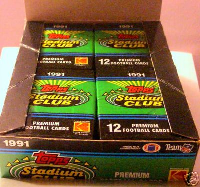 1 SEALED PACK : 1991 Stadium Club Football Hobby Pack (Try for Brett Favre Rookie Cards)(12 Cards Per Pack)