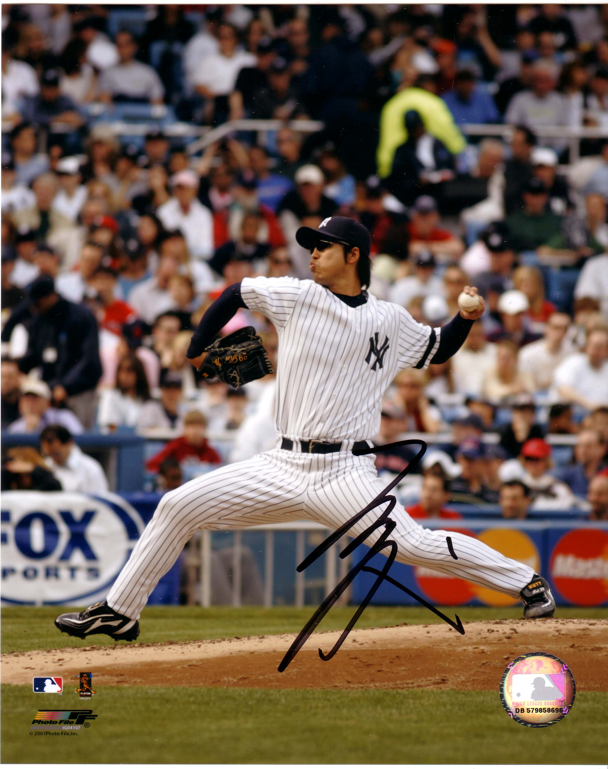 KEI IGAWA AUTOGRAPHED 8X10 PHOTO @ IN-STORE SIGNING