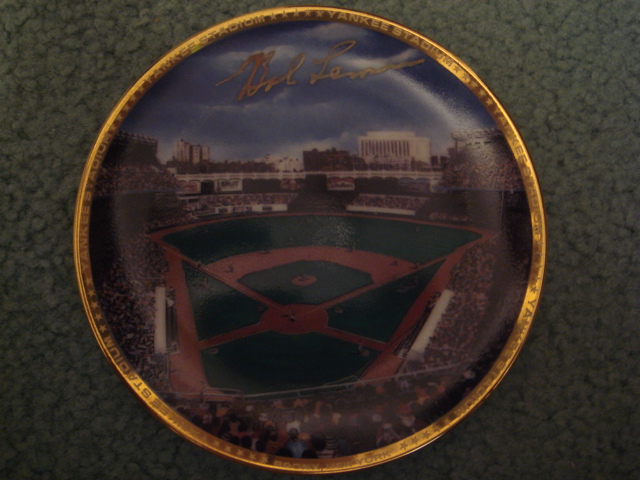 Bob Lemon Yankee Stadium Autographed 1989 Sports Impressions Mini Plate By Robert Stephen Simon With COA