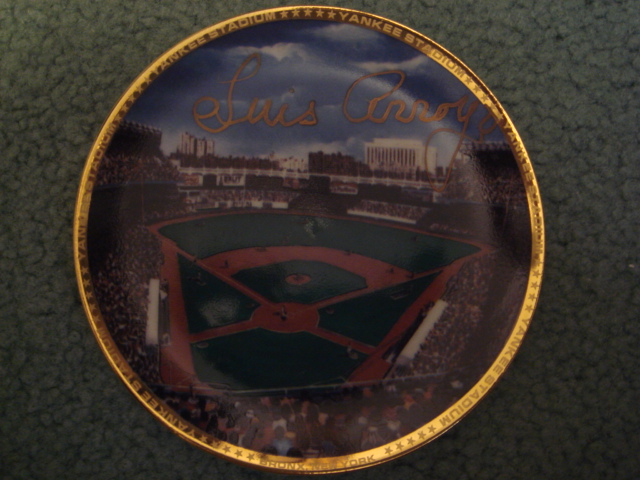 Luis Arroyo Yankee Stadium Autographed 1989 Sports Impressions Mini Plate By Robert Stephen Simon With COA