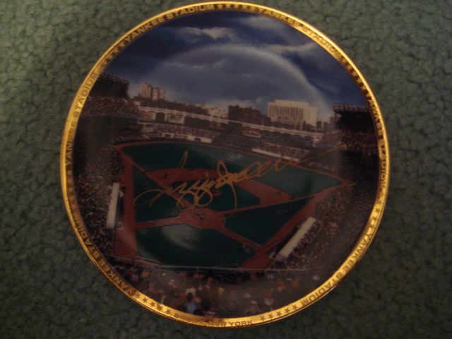 Reggie Jackson Yankee Stadium Autographed 1989 Sports Impressions Mini Plate By Robert Stephen Simon With COA