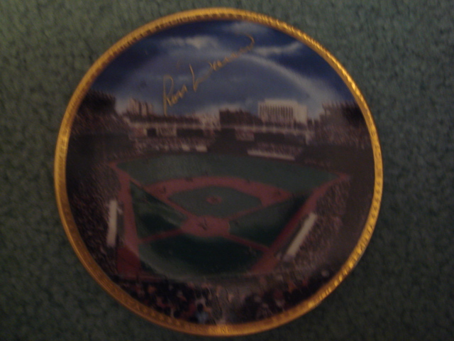 Ron Davis Yankee Stadium Autographed 1989 Sports Impressions Mini Plate By Robert Stephen Simon With COA