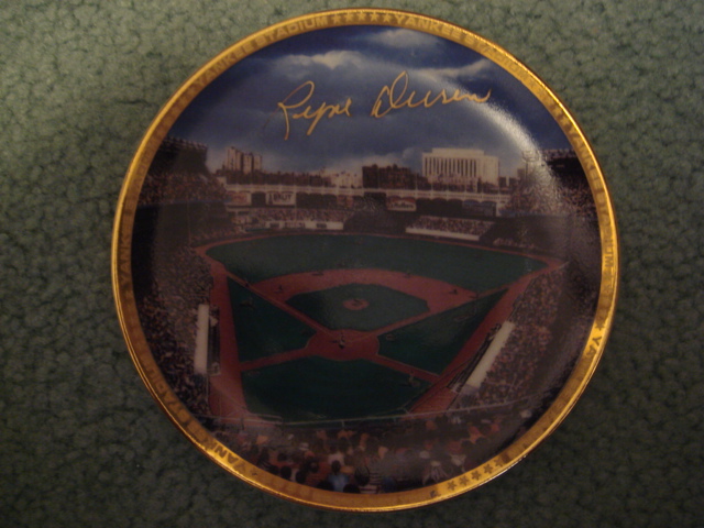 Ryne Duren Yankee Stadium Autographed 1989 Sports Impressions Mini Plate By Robert Stephen Simon With COA