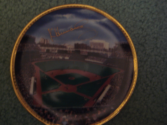 Xavier Hernandez Yankee Stadium Autographed 1989 Sports Impressions Mini Plate By Robert Stephen Simon With COA