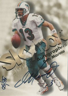 1998 SkyBox Premium Autographics Blue #49 Dan Marino S front image