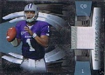2009 Playoff Prestige Prestigious Picks Materials Platinum Patches #30 Josh Freeman