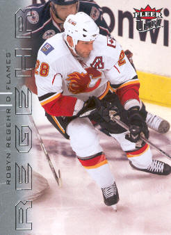 2009-10 Ultra #22 Robyn Regehr