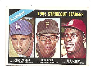 1966 Topps #225 NL Strikeout Leaders/Sandy Koufax/Bob Veale/Bob Gibson