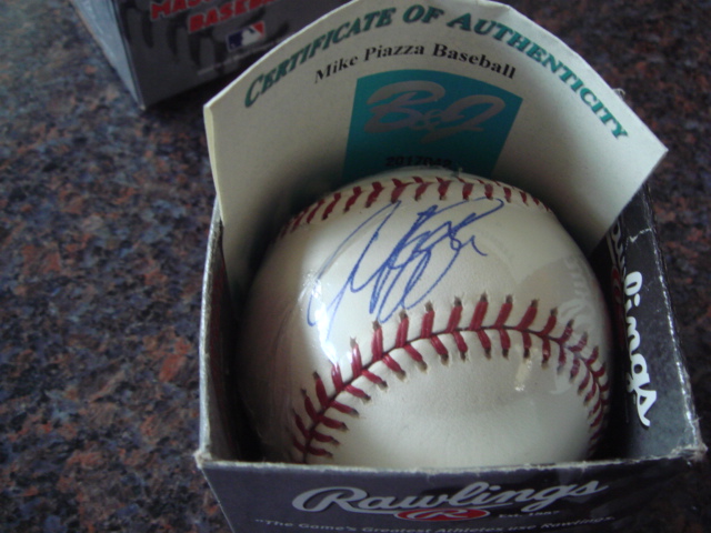 Mike Piazza Autographed Official MLB Baseball With B & J COA