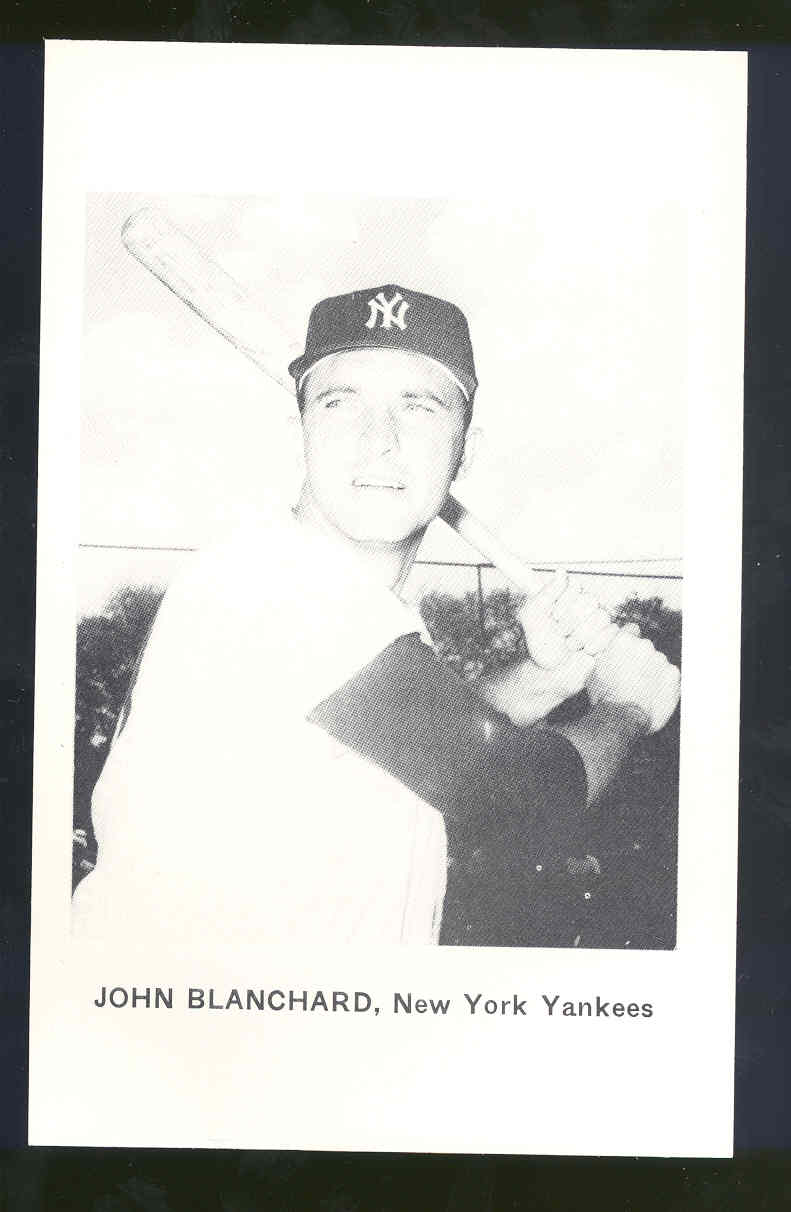 Post Card Black & White Vintage Photo Yankees 5 1/2