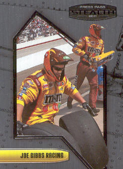2011 Press Pass Stealth #30 Kyle Busch's Crew