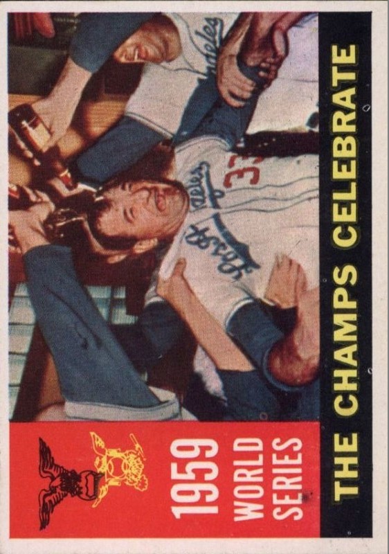 1960 Topps #391 World Series Summary/The Champs Celebrate