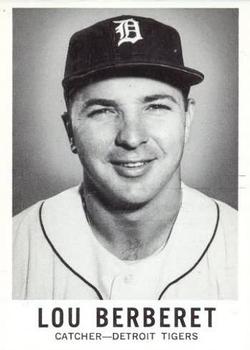 1960 Leaf #24 Lou Berberet
