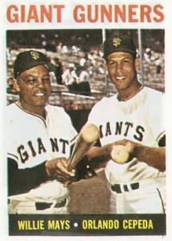 1964 Topps #306 Giant Gunners/Willie Mays/Orlando Cepeda