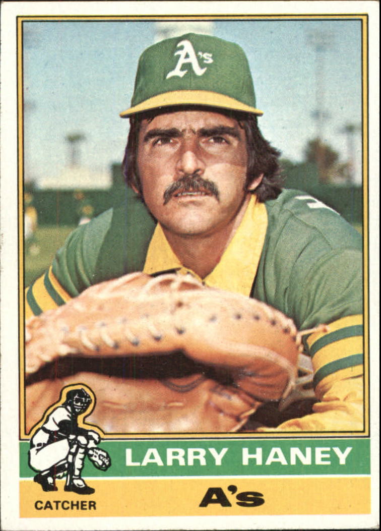 1976 Topps #446 Larry Haney