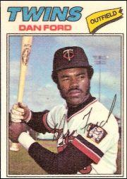 1977 Topps Cloth Stickers #16 Dan Ford