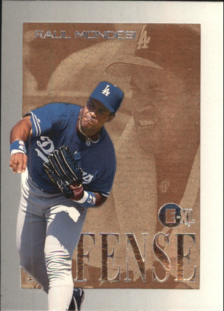1996 Emotion-XL D-Fense #7 Raul Mondesi
