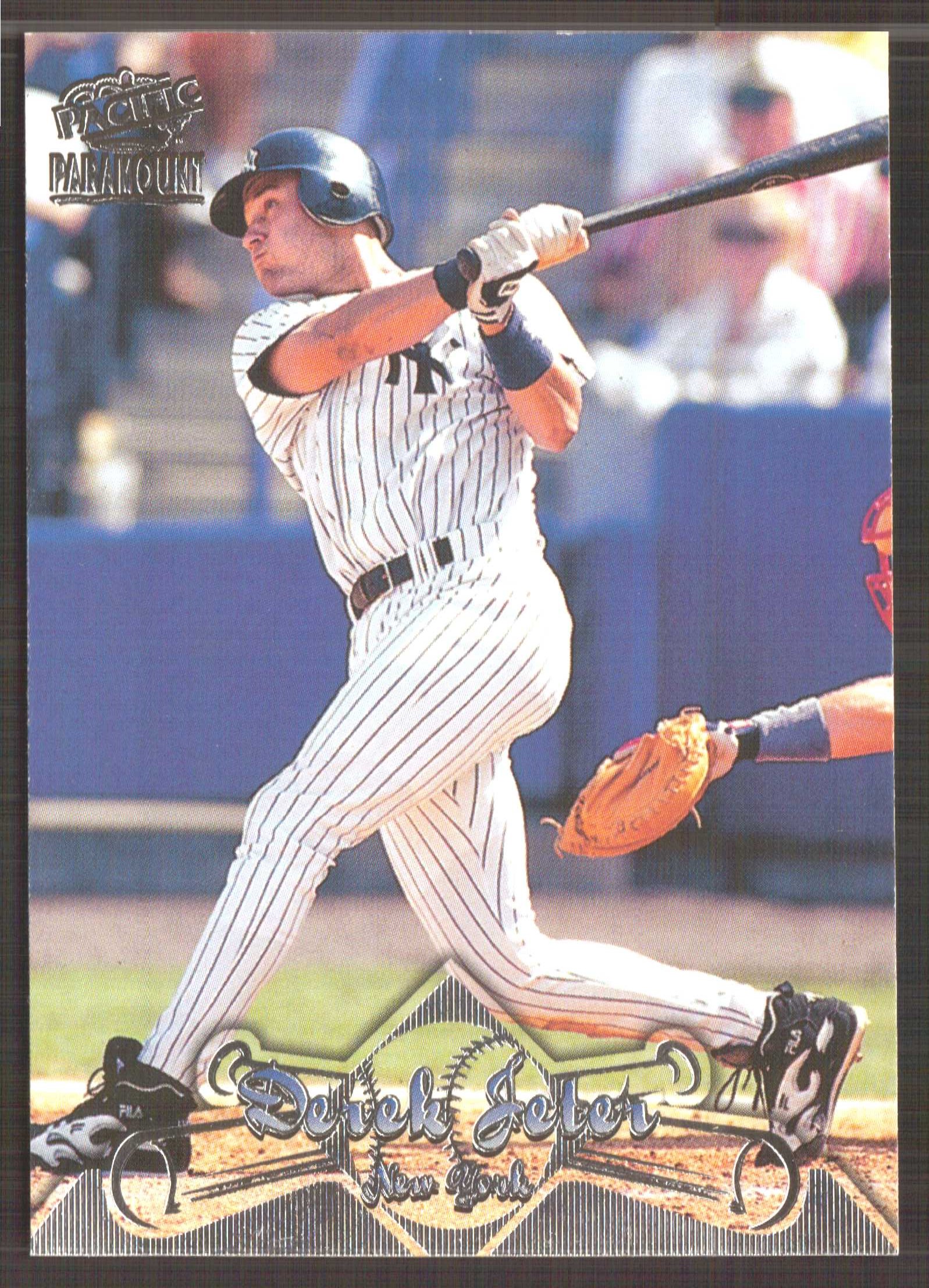 1998 Paramount #69 Derek Jeter