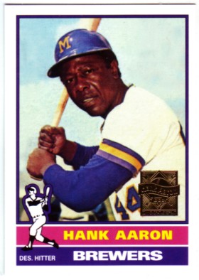 2000 Topps Aaron #23 Hank Aaron 1976