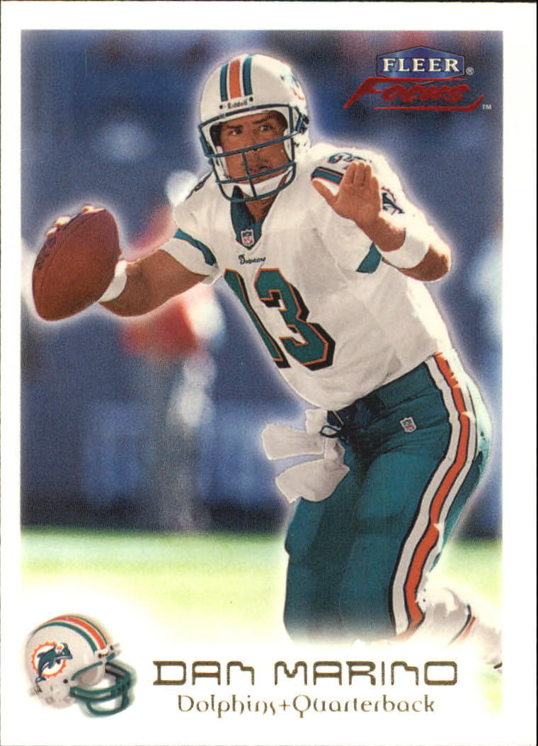 1999 Fleer Focus #97 Dan Marino