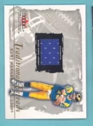 2000 Fleer Tradition Glossy Traditional Threads #34 Kurt Warner/700