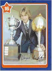 1982-83 Neilson's Gretzky #16 Sharp Turning