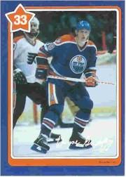 1982-83 Neilson's Gretzky #33 Body Checking