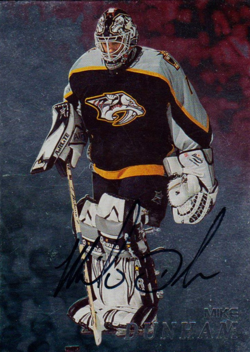 1998-99 Be A Player Autographs #72 Mike Dunham