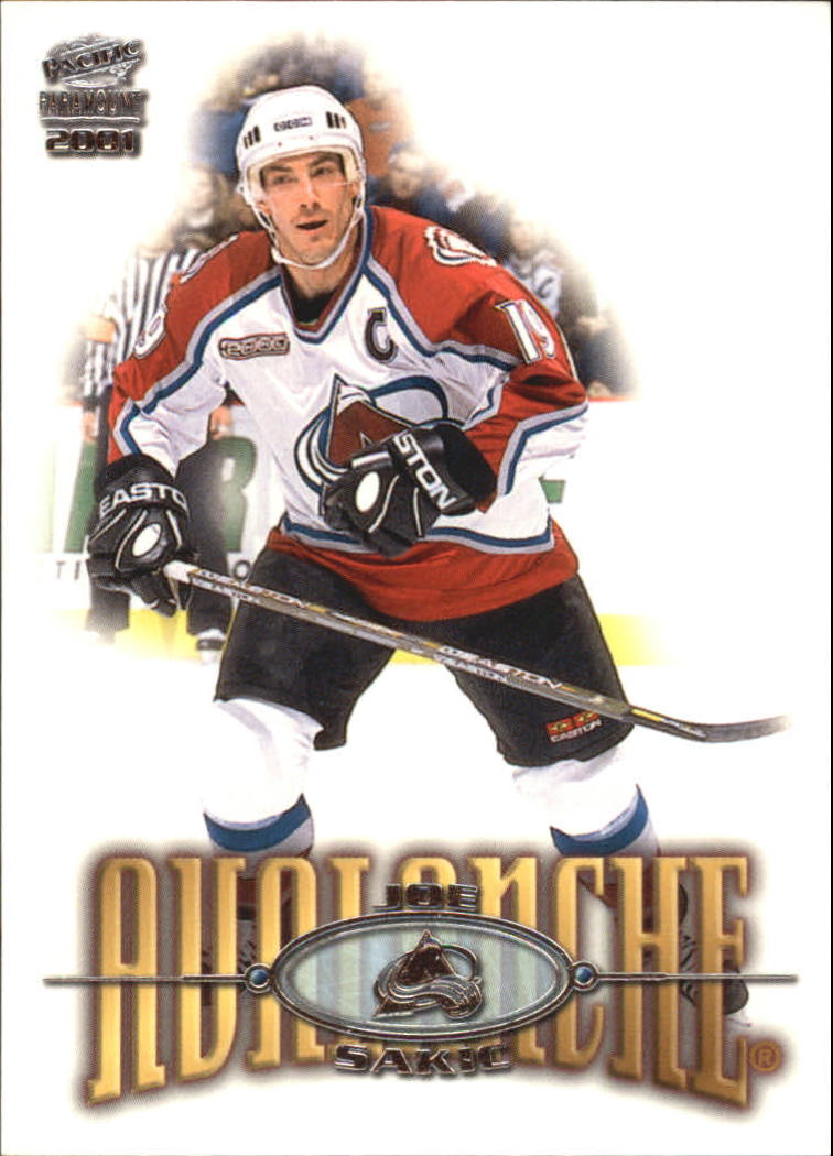 2000-01 Paramount #63 Joe Sakic