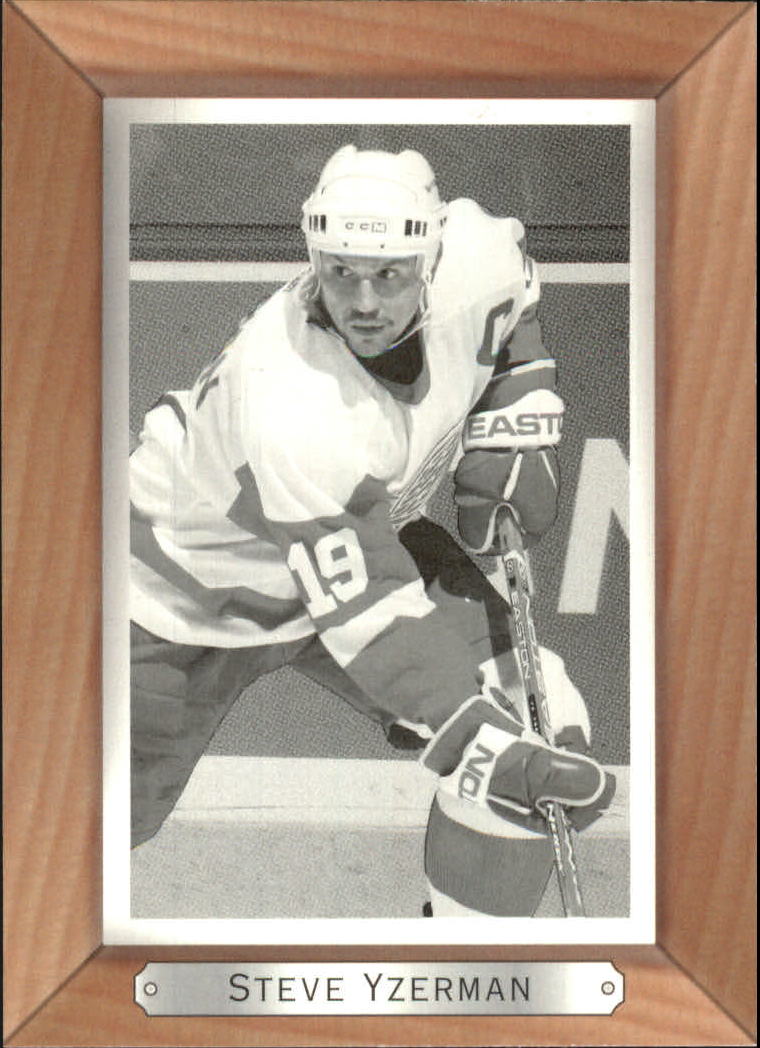 2003-04 Beehive Variations #75 Steve Yzerman