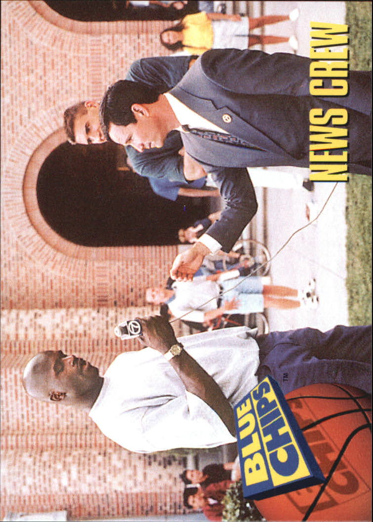 1994 SkyBox Premium Blue Chips #30 News Crew/(O'Neal with microphone/in hand)